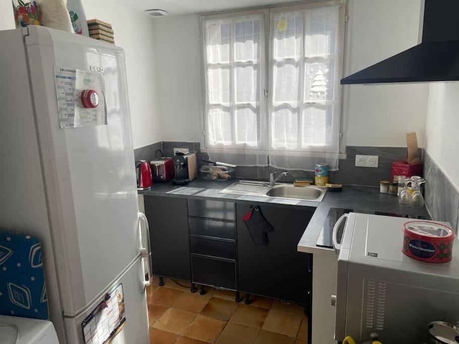 Charmante Maison, Coeur De Bourg Bazouges-la-Pérouse 外观 照片
