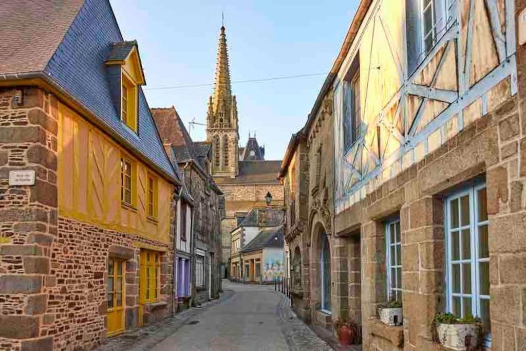 Charmante Maison, Coeur De Bourg Bazouges-la-Pérouse 外观 照片